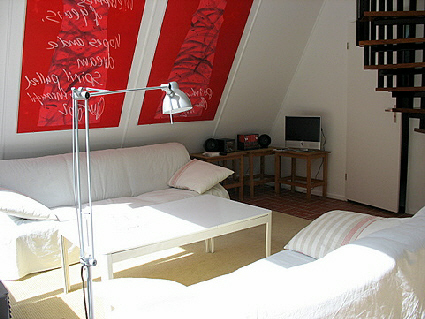 ruhiges sonniges Wohzimmer